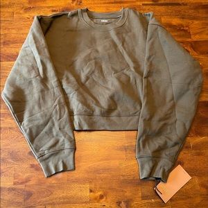 Girlfriend Collective 50/50 Cropped Sweatshirt size L color Forest